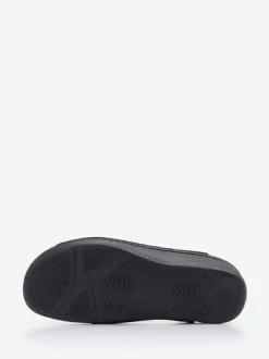 Finn Comfort – Pantolette aus geprägtem Leder bordeaux