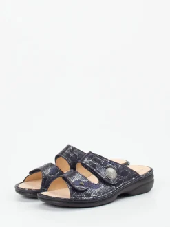 Finn Comfort – Pantolette aus geprägtem Leder Dunkelblau