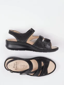 Finn Comfort – Sandalen aus Metallicleder schwarz ergonomisch