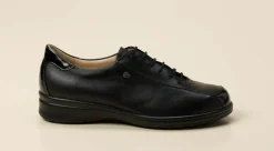 Finn Comfort – Schnürschuh aus Kalbleder schwarz
