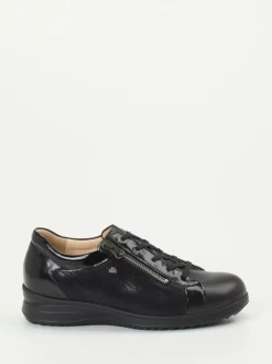 Finn Comfort – Schnürschuh aus Lackleder Schwarz