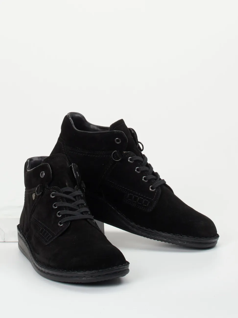 Finn Comfort – Schnürschuh aus Veloursleder schwarz