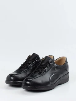 Finn Comfort – Schnürschuh aus Lackleder schwarz