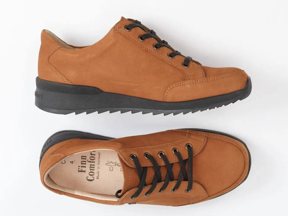Finn Comfort – Schnürschuhe aus Nubukleder cognacbraun