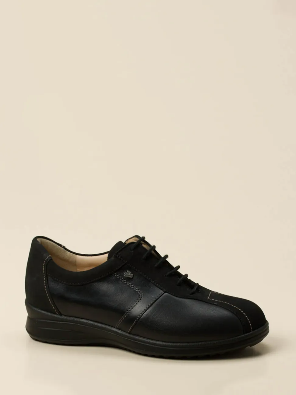 Finn Comfort – Schnürschuhe aus Kalbleder schwarz