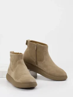 FitFlop – Stiefelette aus Veloursleder beige