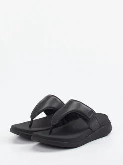 FitFlop – Zehentrenner aus Kalbleder schwarz