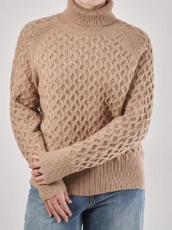 FLONA – Rollkragenpullover aus Strick in Beigebraun