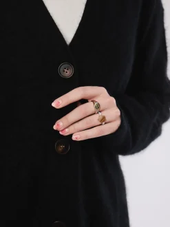 FLONA – Strickjacke aus Strick in Schwarz