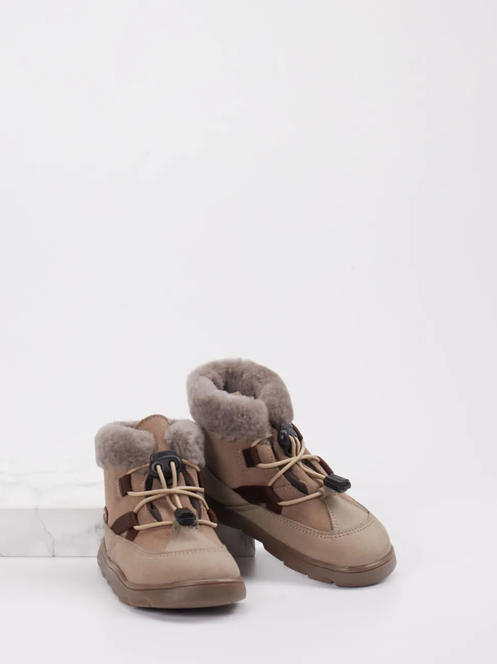 Froddo – Winterboots aus Nubukleder beigebraun