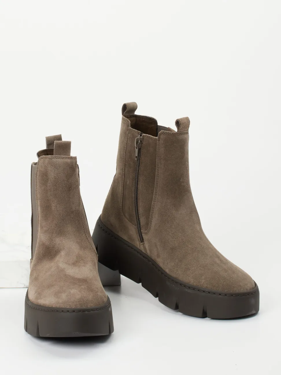 Gabor – Chelsea-Stiefelette aus Veloursleder taupe