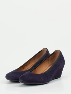 Gabor – Keilpumps aus Veloursleder Dunkelviolett