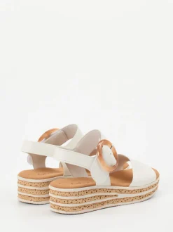 Gabor – Keilsandalette aus Lammleder Offwhite