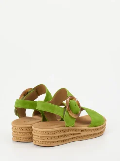 Gabor – Keilsandalette aus Veloursleder grün