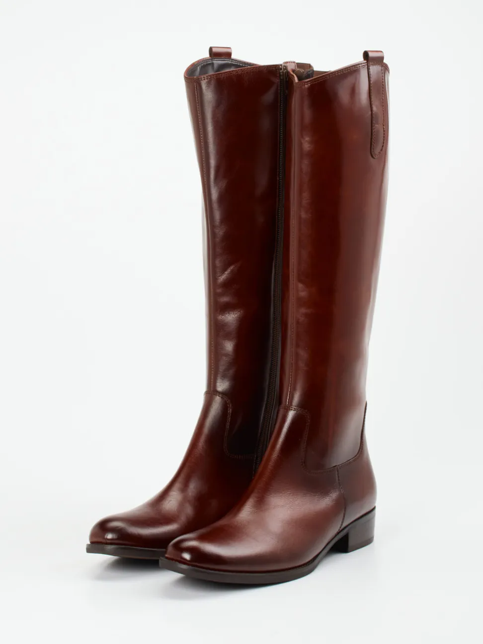 Gabor – Kniehohe Stiefel aus Glattleder kastanienbraun