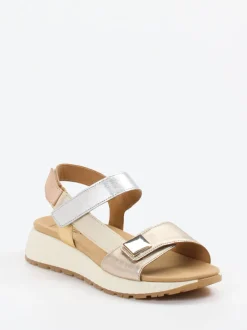 Gabor – Komfort-Sandale aus Metallicleder multi