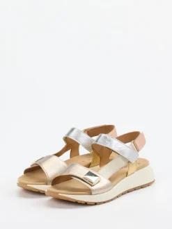 Gabor – Komfort-Sandale aus Metallicleder multi
