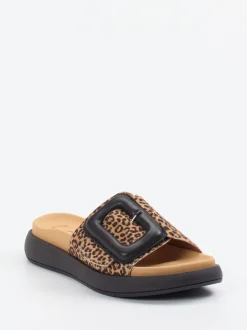 Gabor – Pantolette aus geprägtem Leder in Leoprint
