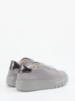 Gabor – Plateau-Sneaker aus Veloursleder Grau
