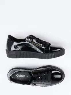 Gabor – Plateau-Sneaker aus schwarzem Lackleder