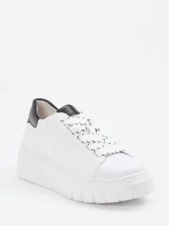 Gabor – Plateau-Sneaker aus Kalbleder weiß