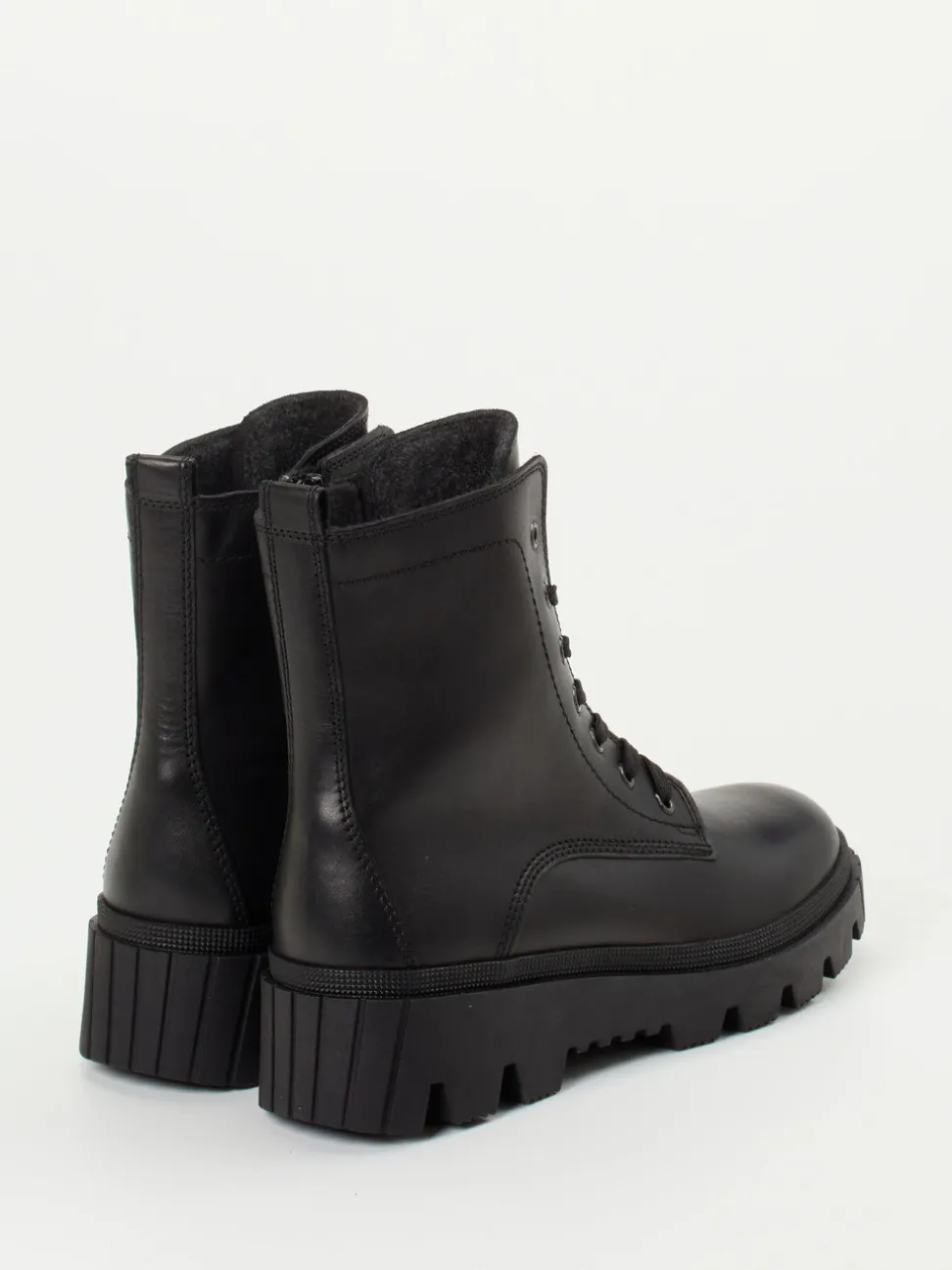 Gabor – Schnürboots aus Kalbleder in Schwarz