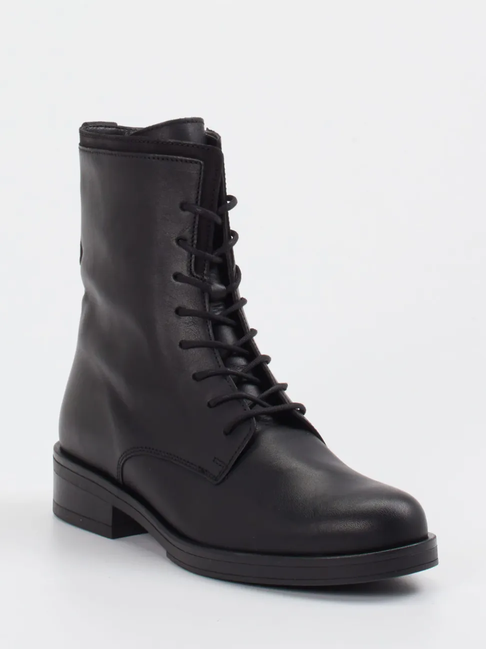 Gabor – Schnürboots aus Kalbleder schwarz
