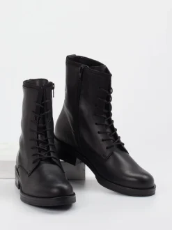 Gabor – Schnürboots aus Kalbleder schwarz