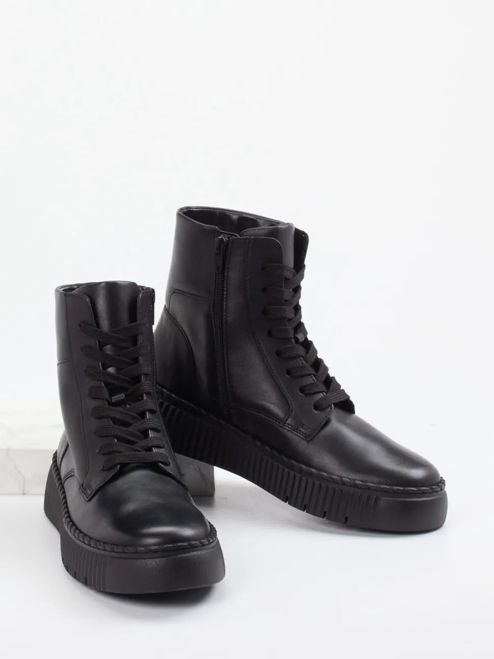 Gabor – Schnürboots aus Kalbleder Schwarz