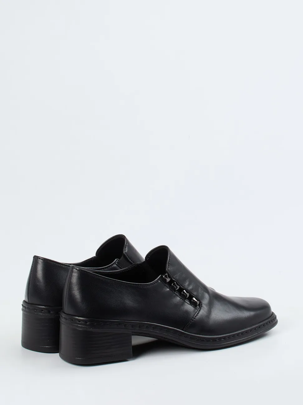 Gabor – Slipper aus Lammleder in Schwarz