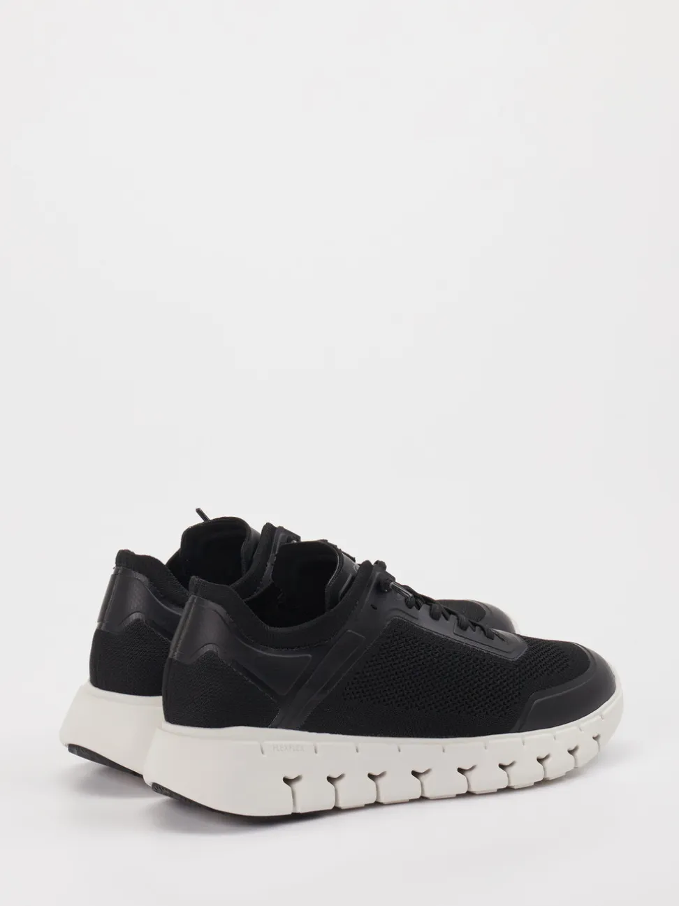 Gabor – Sneaker aus Textil in Schwarz mit Mesh