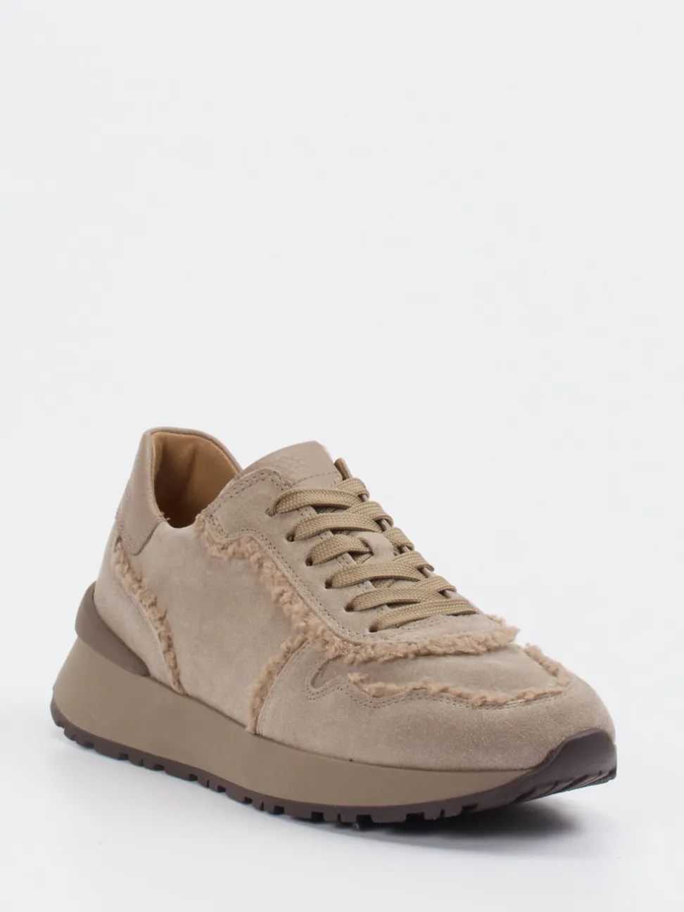 Gabor – Sneaker aus Veloursleder in Beigegrau