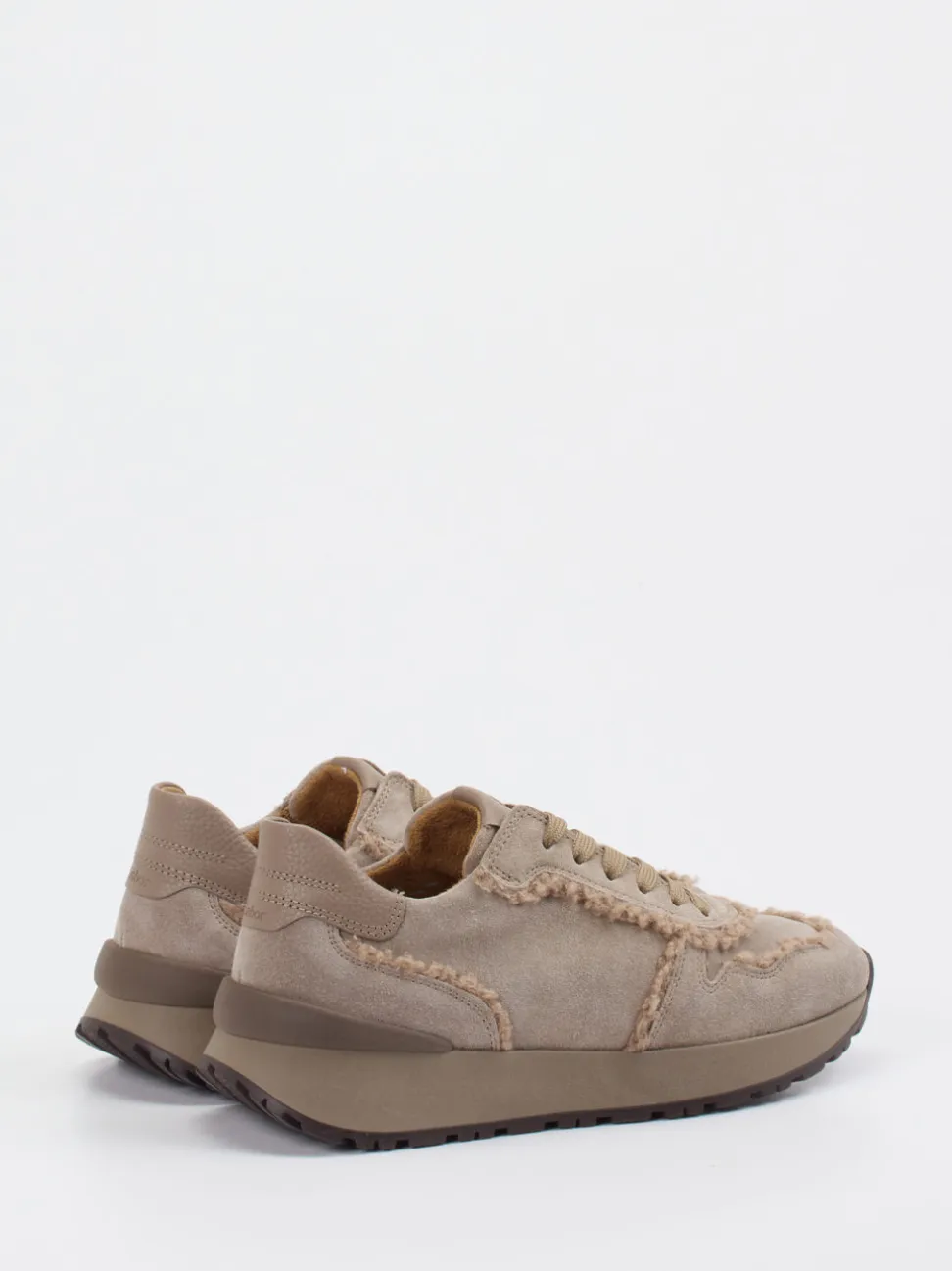 Gabor – Sneaker aus Veloursleder in Beigegrau