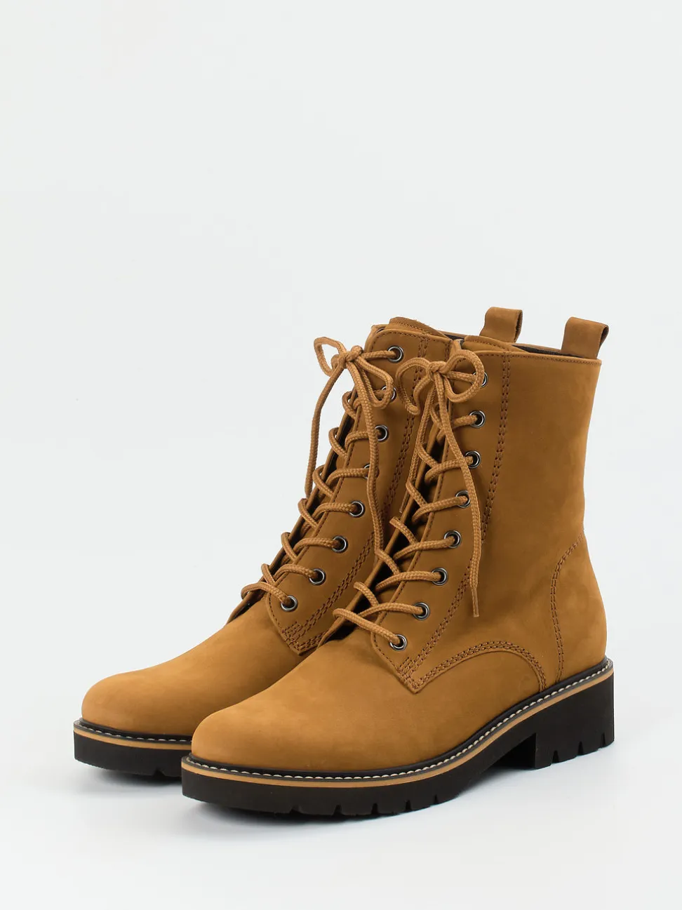 Gabor Comfort – Schnürboots aus Nubukleder cognacbraun