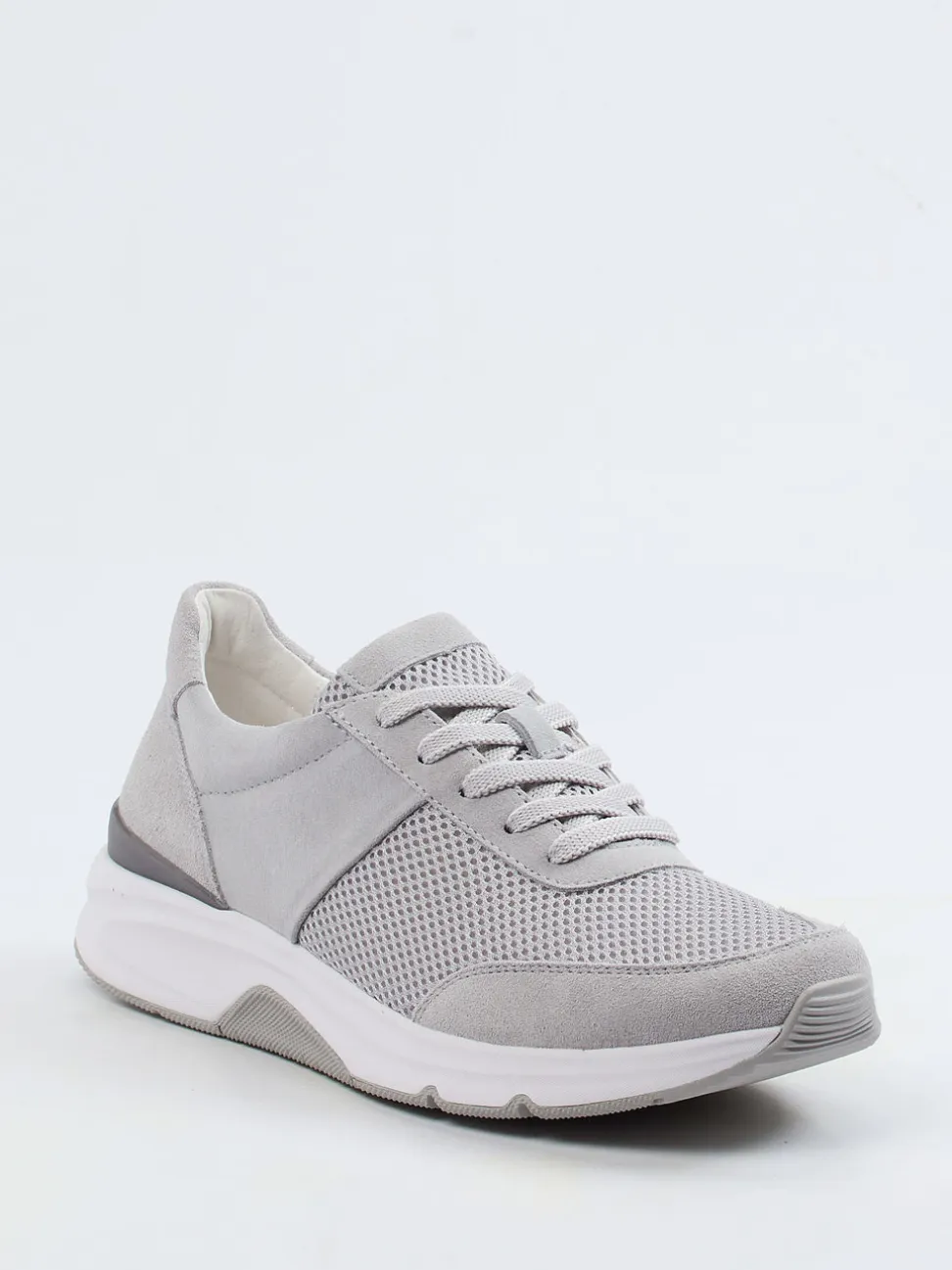 Gabor Comfort – Sneaker aus Velour/Textil hellgrau