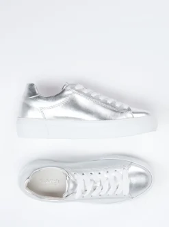 Gabor Comfort – Sneaker aus Metallicleder silberfarben
