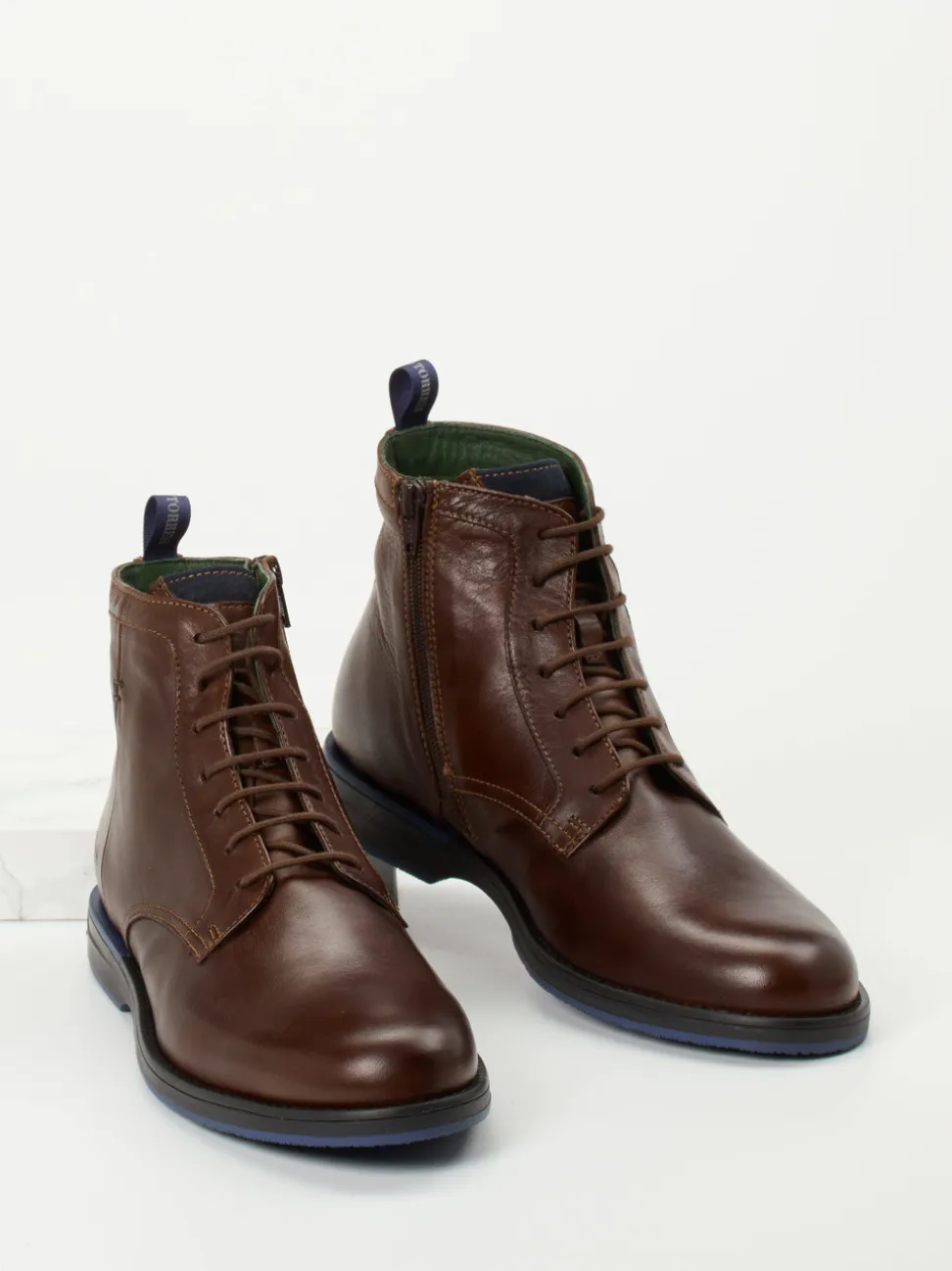 Galizio Torresi – Schnürboots aus Kalbleder Dunkelbraun