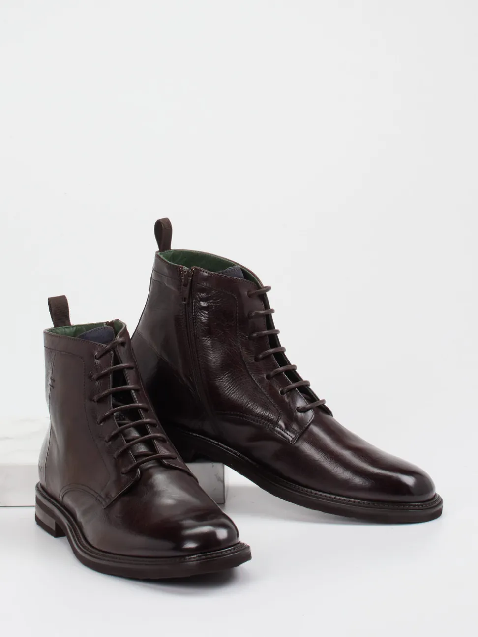 Galizio Torresi – Schnürstiefeletten aus Kalbleder Dunkelbraun