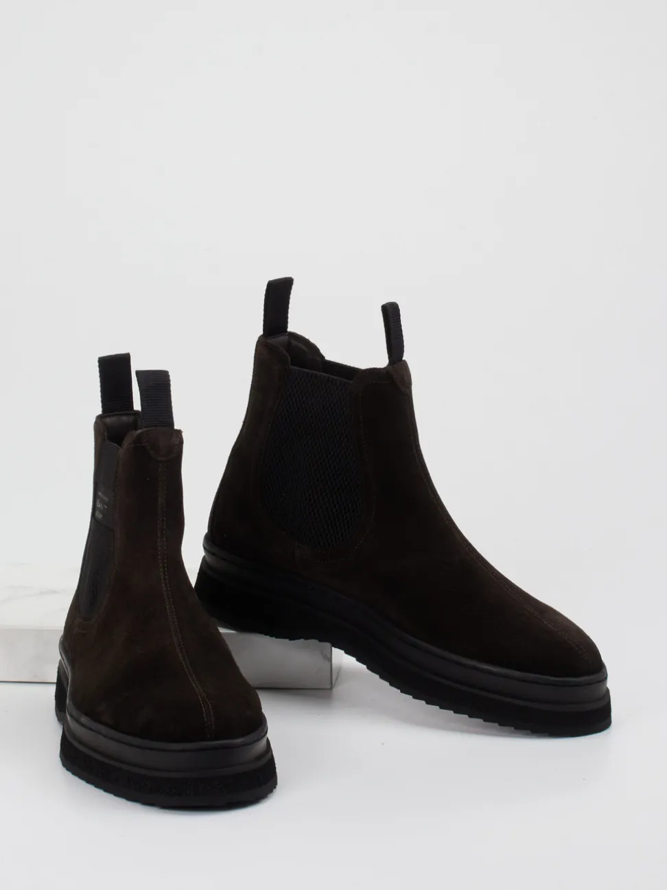 Gant – Chelsea Boots aus Veloursleder dunkelbraun