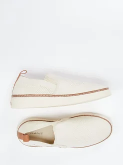 Gant – Slip-On Sneaker aus gestricktem Textil cremeweiß