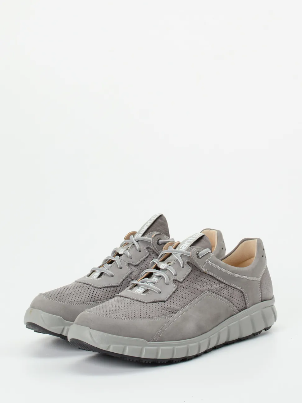 Ganter – Komfort-Sneaker aus Nubukleder grau