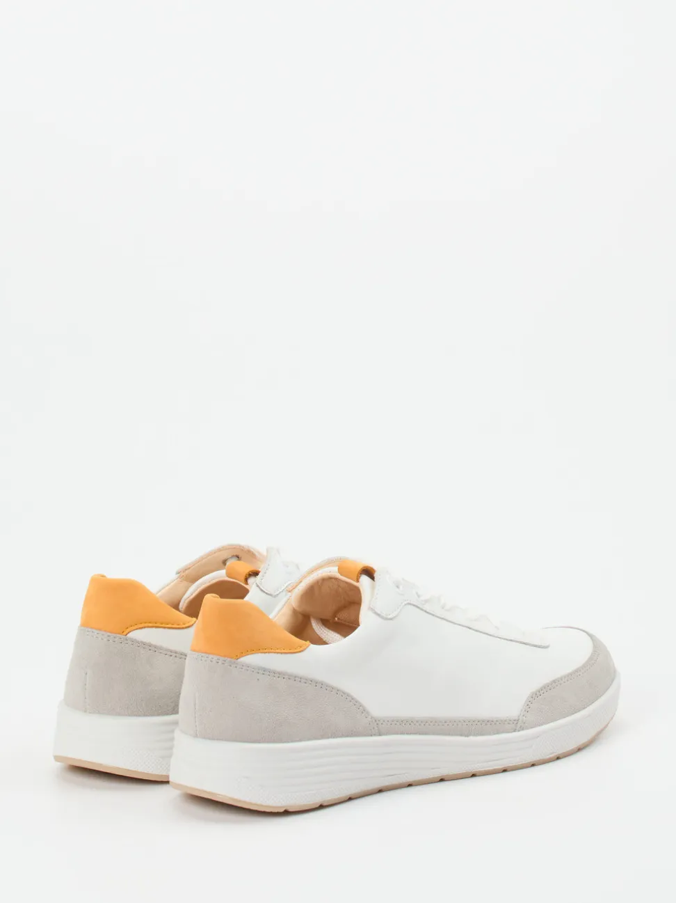 Ganter – Sneaker aus Leder und Veloursleder weiß