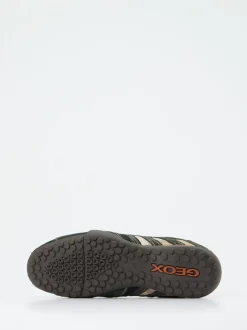 Geox – Low-Top Sneaker aus Veloursleder Olivgrün