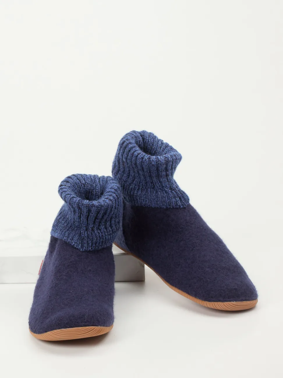 Giesswein – Hüttenschuh aus Wollfilz Dunkelblau