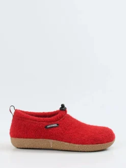 Giesswein – Hüttenschuhe aus Wollfilz in Signalrot