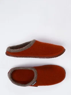 Giesswein – Hüttenschuhe aus Walkfilz in Ziegelrot