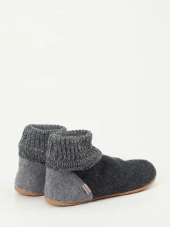 Giesswein – Hüttenschuhe aus Wolle in Anthrazitgrau
