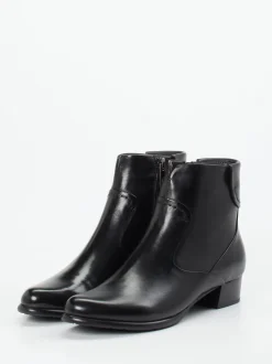 Ginger & Glove – Ankle Boots aus Lammleder schwarz