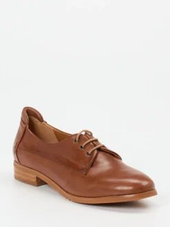 Ginger & Glove – Derby-Schnürschuh aus Lammleder Cognac