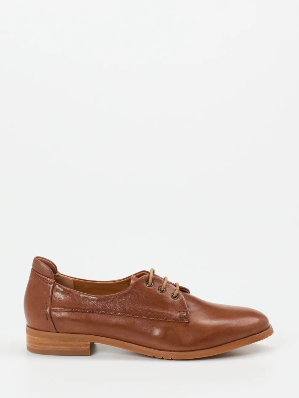 Ginger & Glove – Derby-Schnürschuh aus Lammleder Cognac
